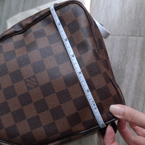 Authentic Louis Vuitton Speedy 30 - Picture 7 of 16